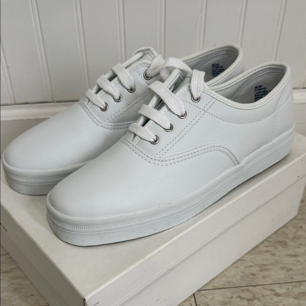 Naturalizer White Women's Leather Sneakers